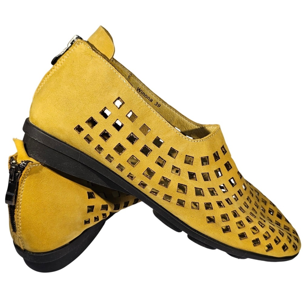 Bernie Mev Winona Lemon Yellow Perforated Laser Cut Back Zip Flats Shoes 39 New - Picture 2 of 9